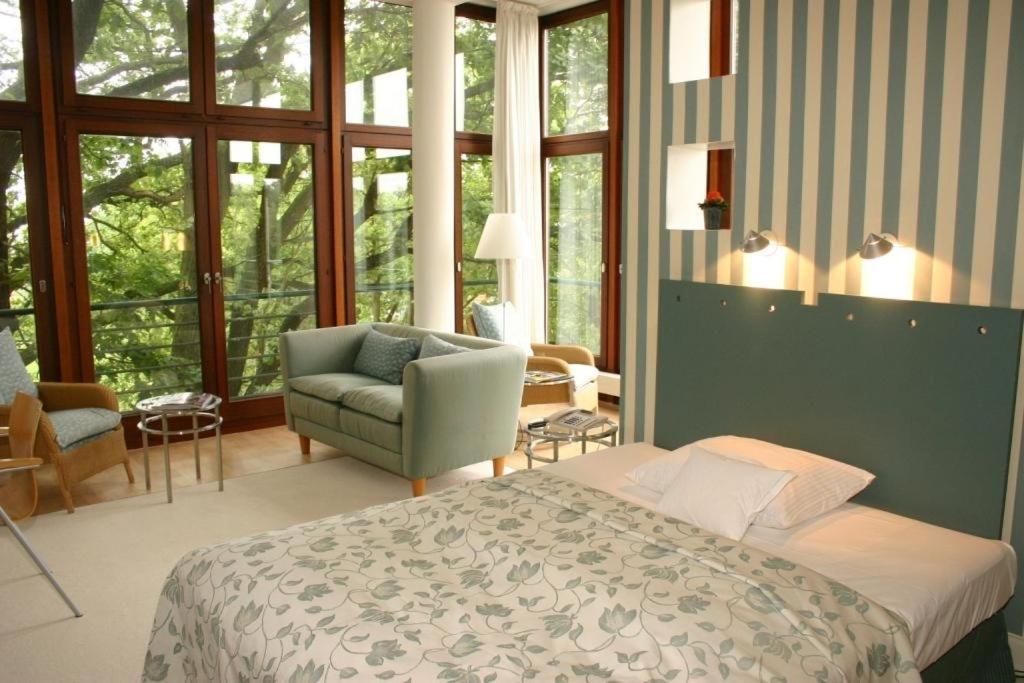 Privathotel Lindtner Hamburg Ngoại thất bức ảnh A bedroom