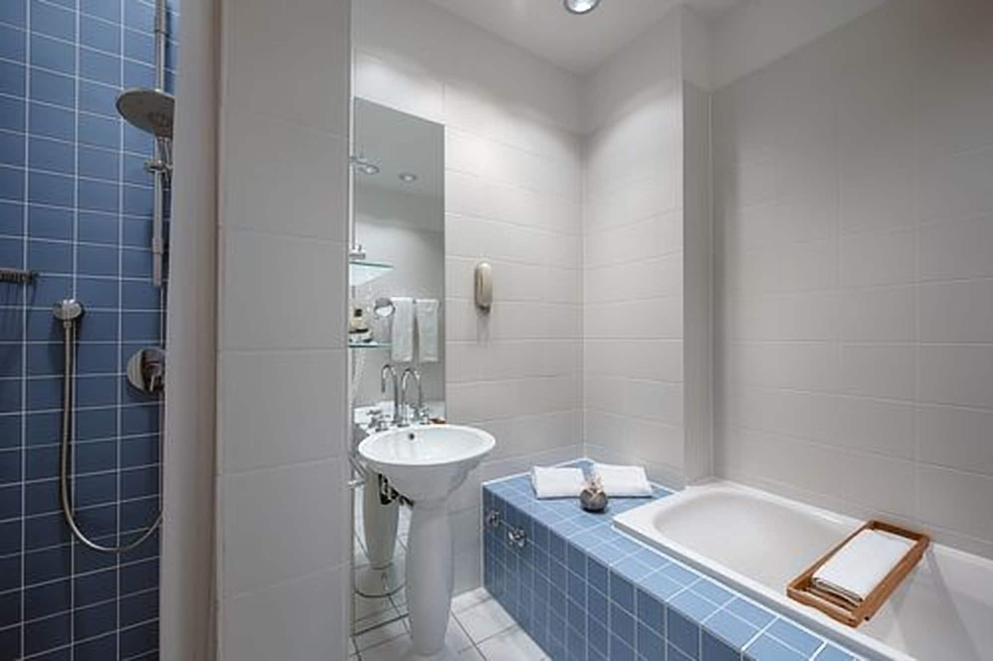 Privathotel Lindtner Hamburg Ngoại thất bức ảnh Bathroom