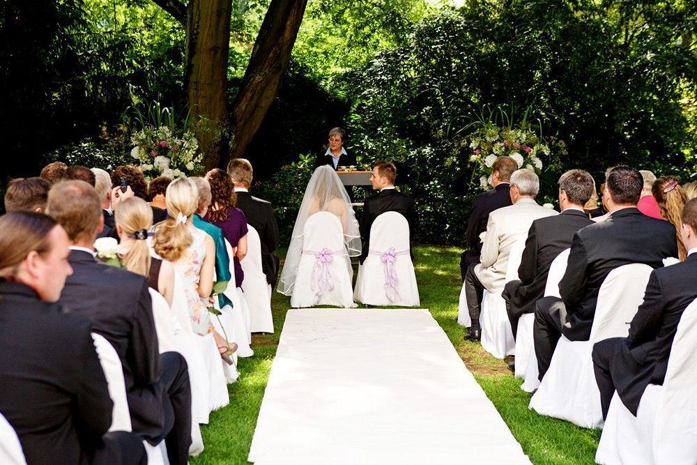 Privathotel Lindtner Hamburg Ngoại thất bức ảnh A wedding ceremony