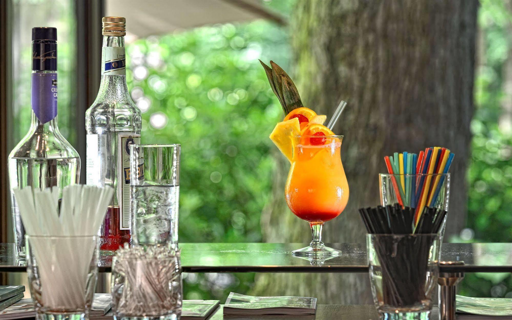 Privathotel Lindtner Hamburg Ngoại thất bức ảnh A Zombie cocktail